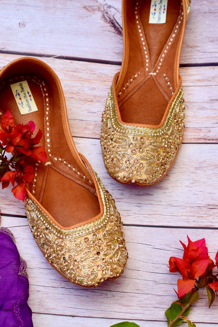 GOLD GLAM